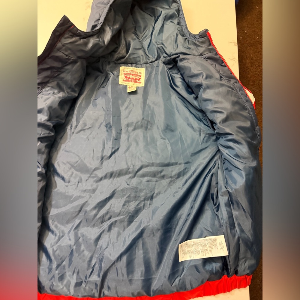 Levi's Tri-Color Puffer Jacket - Picture 4 of 10